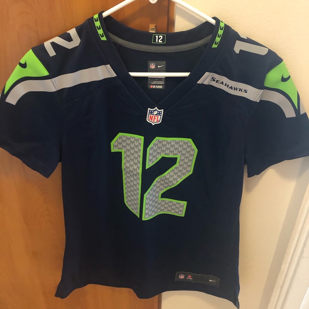 Women’s Nike Seahawks jersey